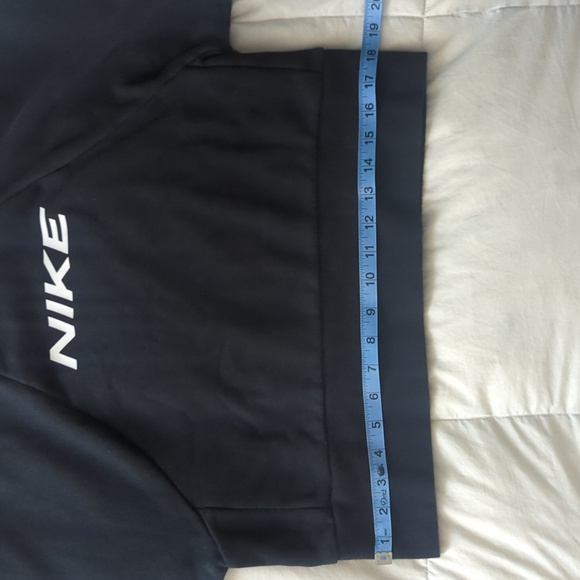 Nike DriFit Cropped sweatshirt - Picture 3 of 8